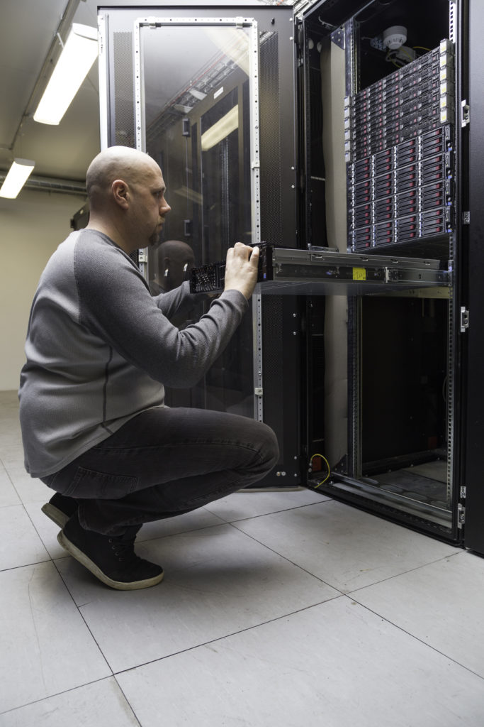 network system admin