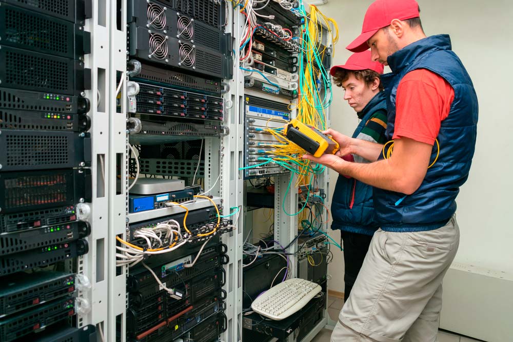 fiber optic network engineers